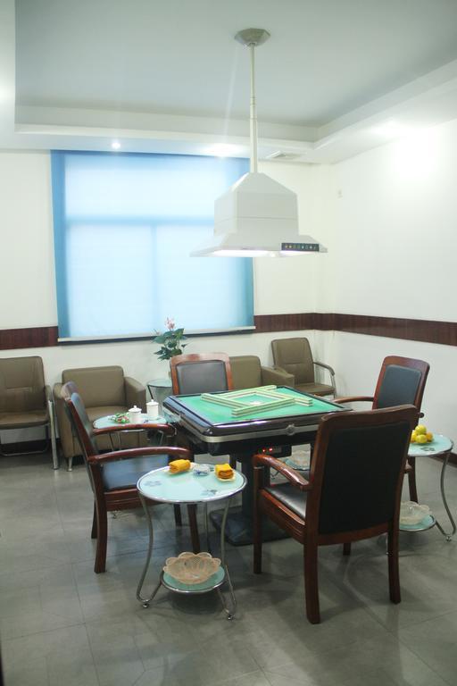 Yuyao Yonghegong Hotel Buitenkant foto